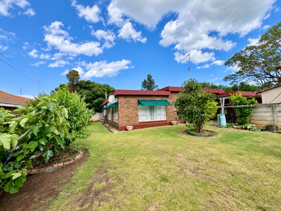 4 Bedroom Property for Sale in Potchefstroom North West